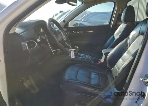 2018 Mazda Cx-5 Grand Touring z USA, uszkodzony, nr VIN JM3KFBDM5J1367768